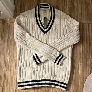 Medium J crew v neck knit sweater